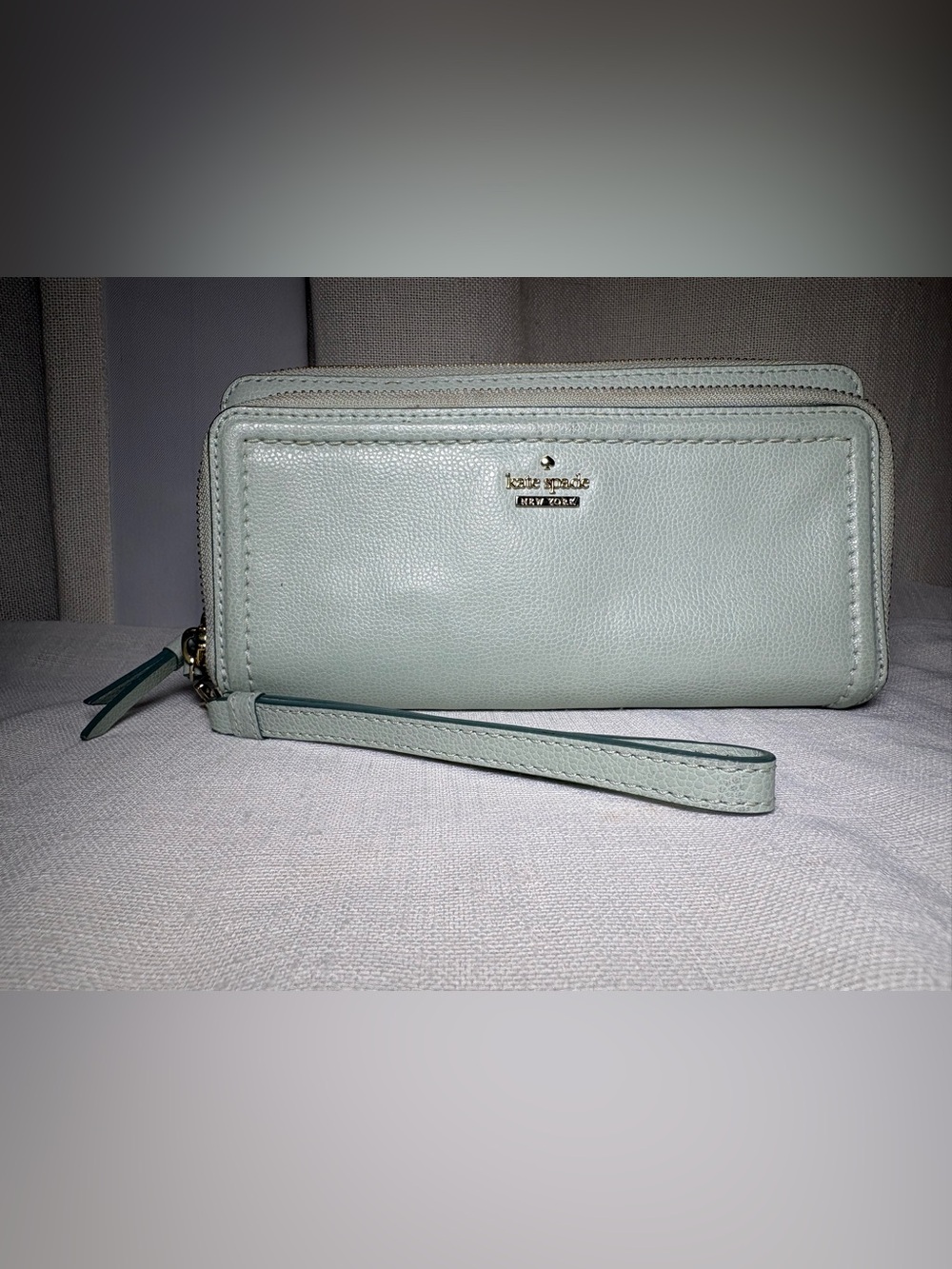 Kate Spade New York Mint Green Pebbled Leather Double Zip Wristlet Wallet - Picture 11 of 11